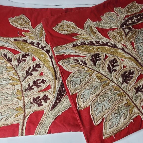 Pottery Barn set of 2 well made floral applica throw pillow red fall theme cover - Picture 1 of 11